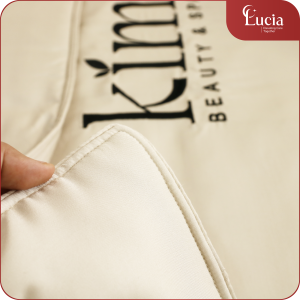 Lucia Bedding cung cấp dịch vụ thêu và dệt logo, giúp khách hàng cá nhân hoá thương hiệu