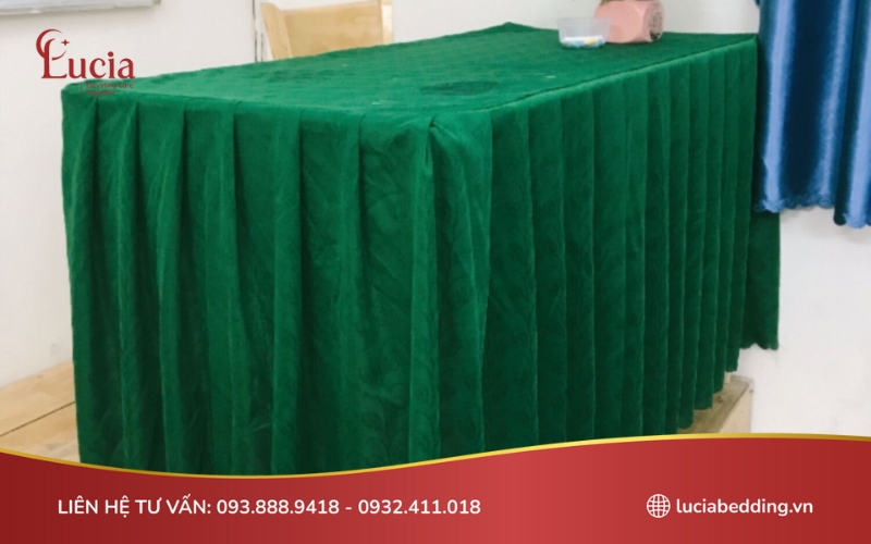 Lựa chọn kích thước khăn phù hợp với bàn để tránh mất thẩm mỹ
