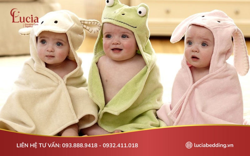 Mẫu khăn xô dùng quấn cho bé khi tắm với độ thấm hút nước tốt